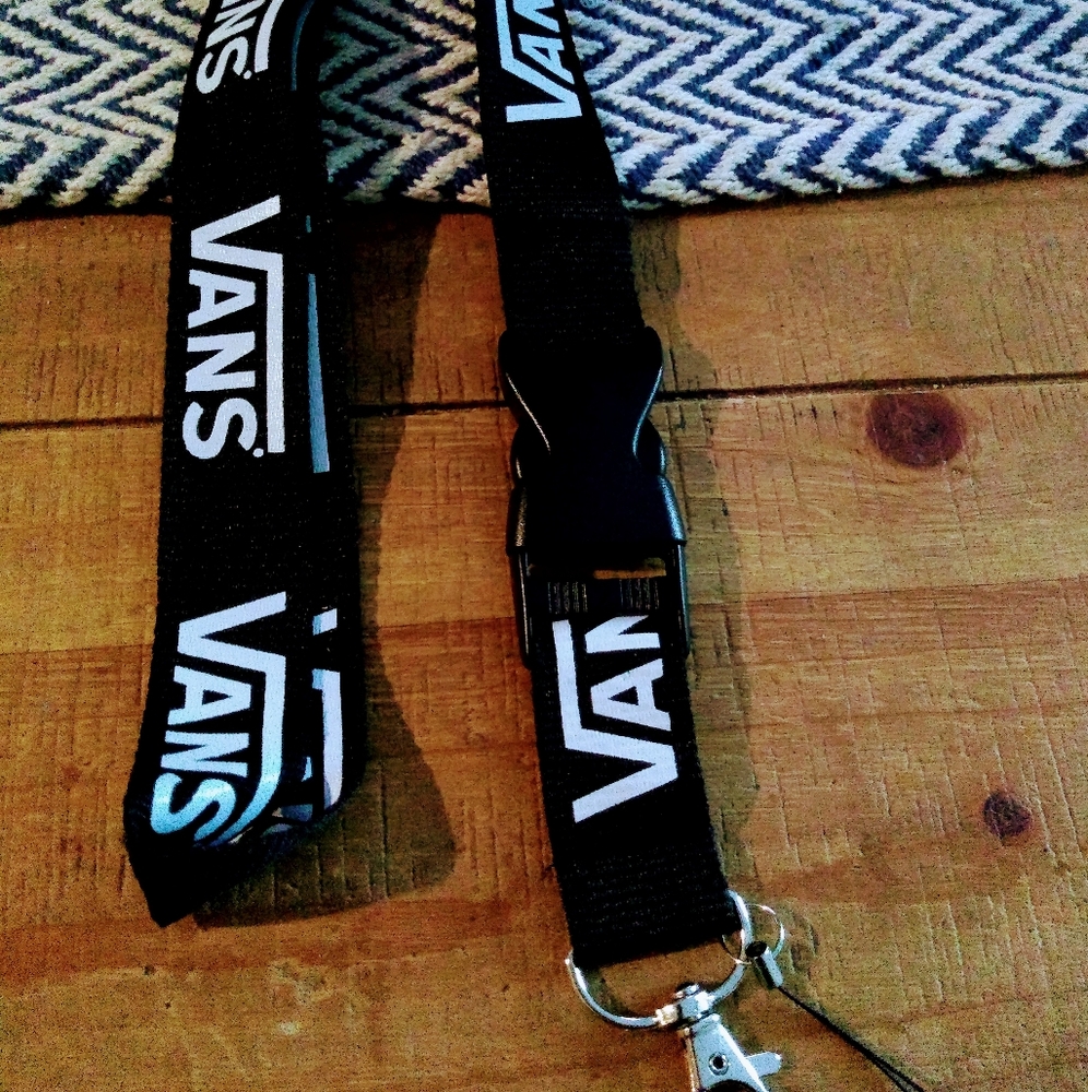 Van's out of sight lanyard keychain Black/white